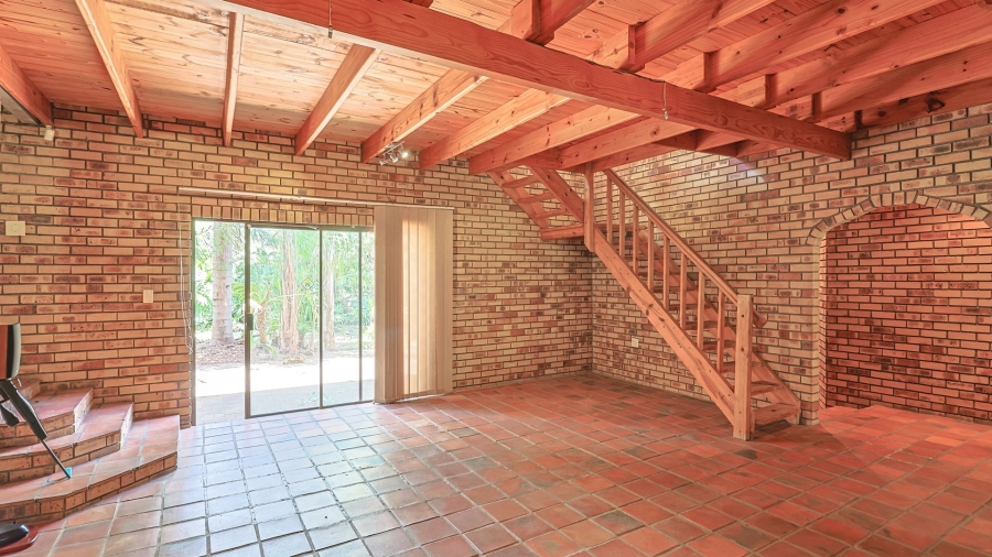 4 Bedroom Property for Sale in Waagfontein North West